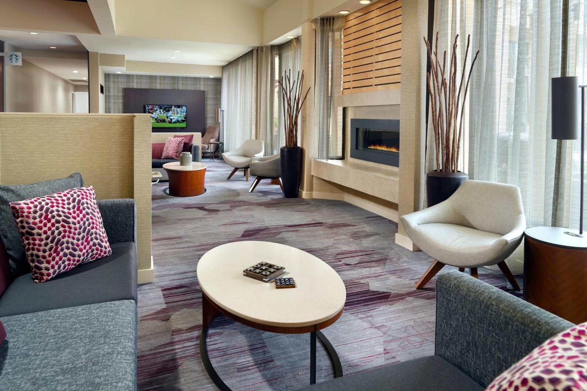 Courtyard By Marriott Raleigh Midtown Hotel Exterior photo